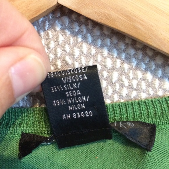 XL August Silk Sleeveless Sweater - Picture 8 of 8